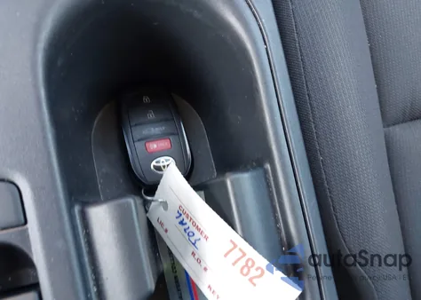 2024 Toyota Corolla Hybrid Le из США, поврежденный, VIN JTDBCMFE8R3062929